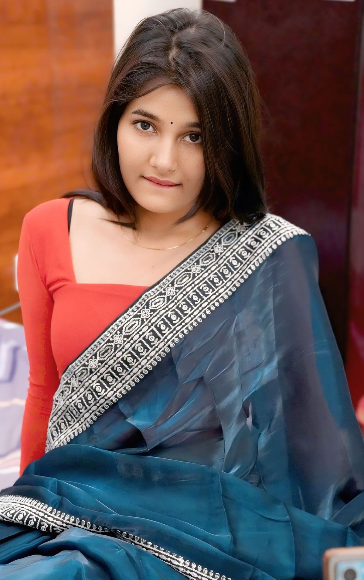 Varanasi housewife Call Girl